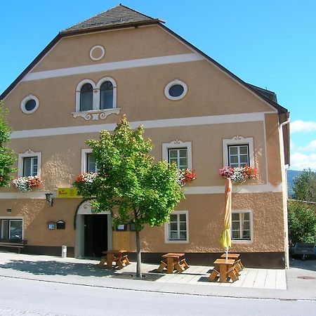 盖斯特豪弗姆拉尔豪弗酒店 Sankt Peter am Kammersberg 外观 照片